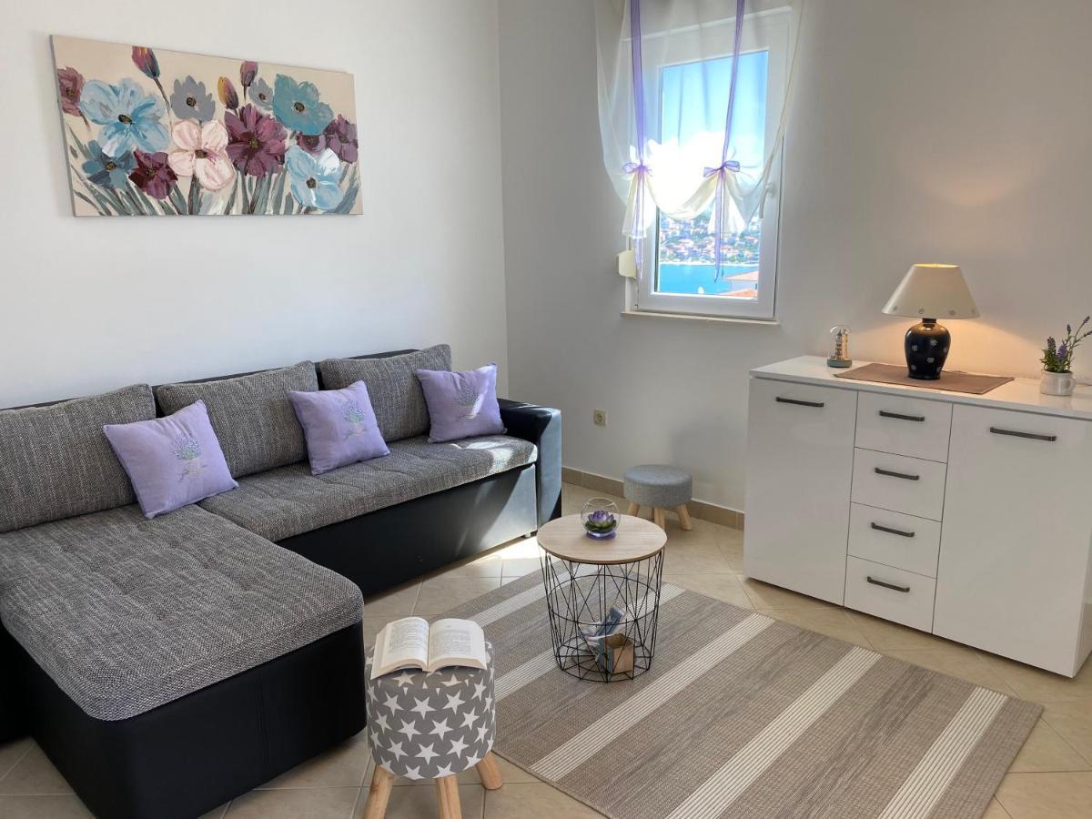 Apartment Tihana Трогир Екстериор снимка