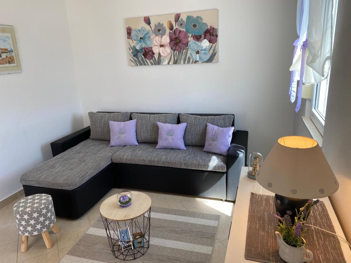 Apartment Tihana Трогир Екстериор снимка