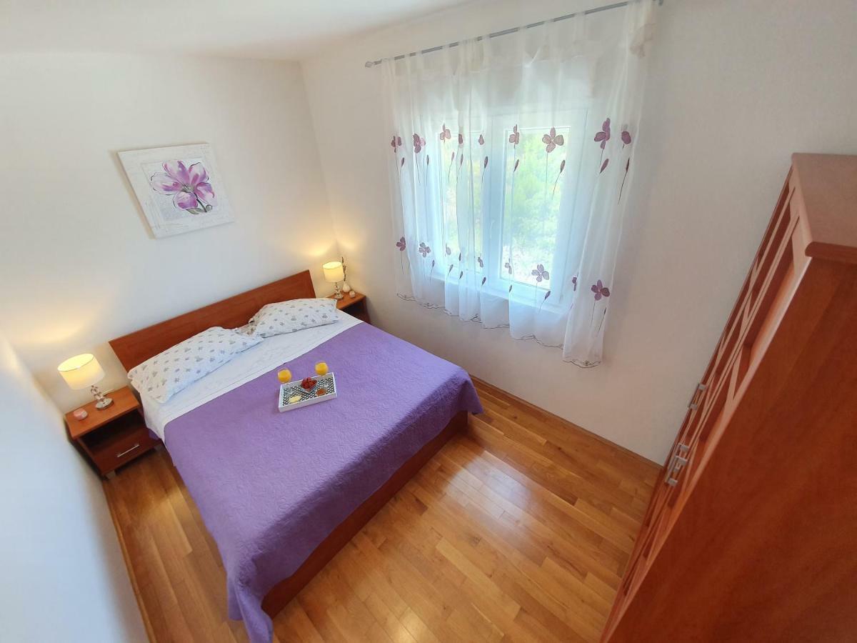 Apartment Tihana Трогир Екстериор снимка